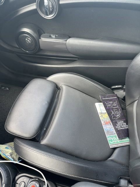 Used 2016 MINI Cooper Convertible image 12