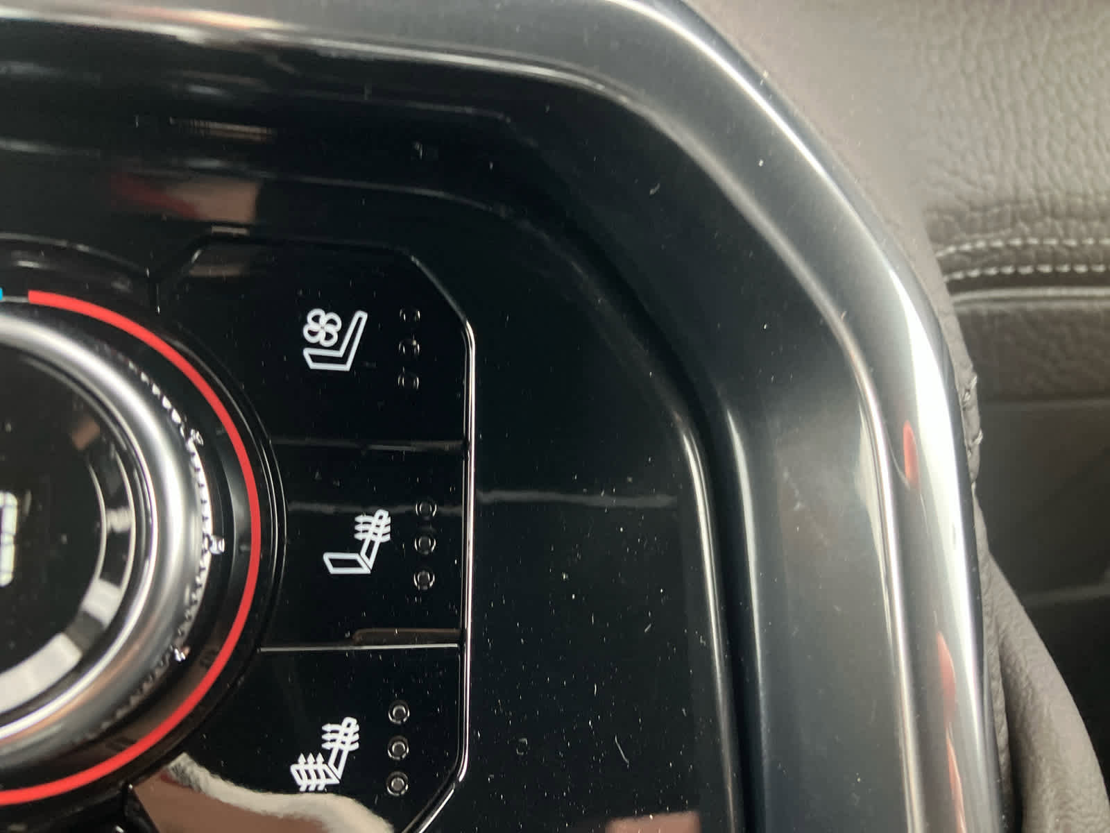 New 2026 GMC Sierra 3500 Denali w/ Technology Package image 31