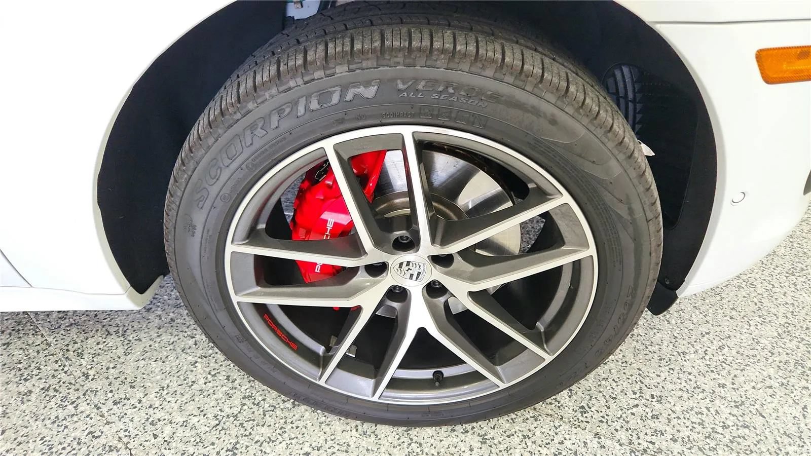 Used 2022 Porsche Macan S AWD/4WD image 13