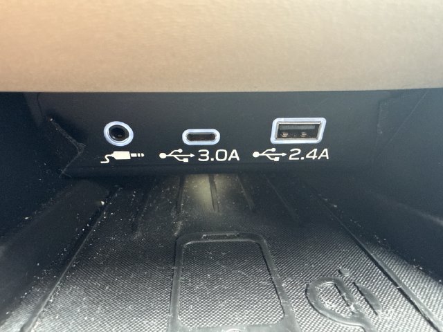 Used 2023 Subaru Outback Limited AWD/4WD image 14