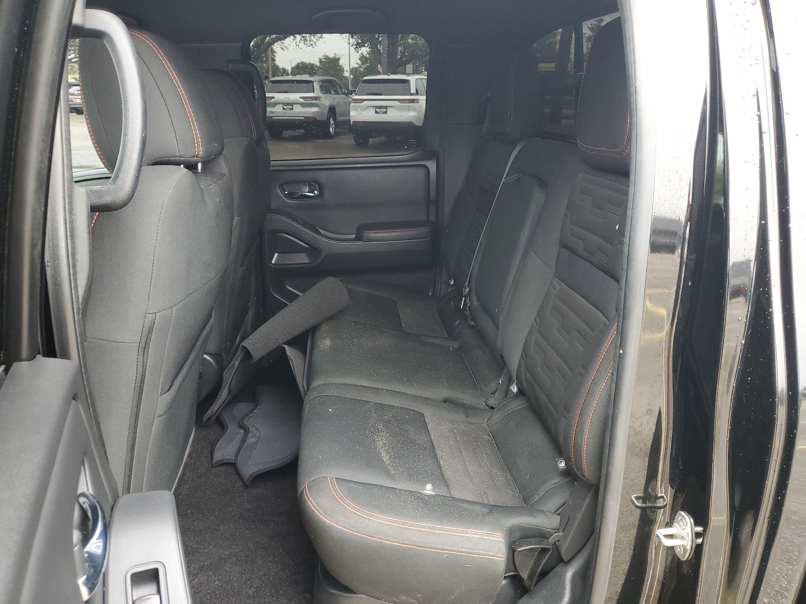 Used 2022 Nissan Frontier Pro-X image 8