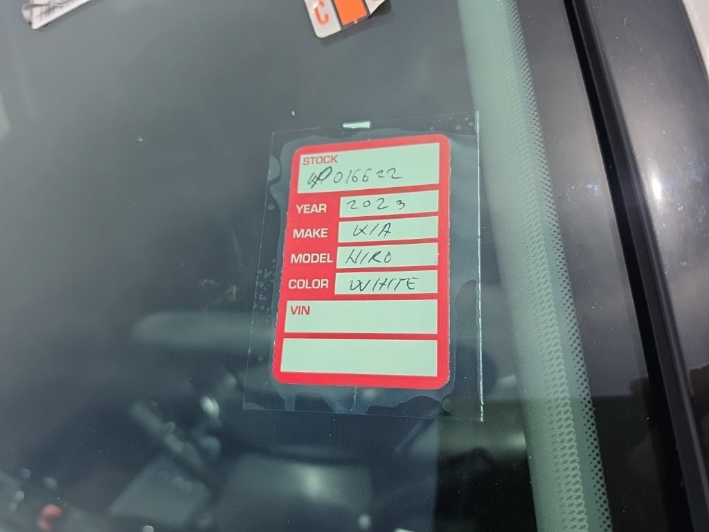 Certified 2023 Kia Niro Wave FWD image 8
