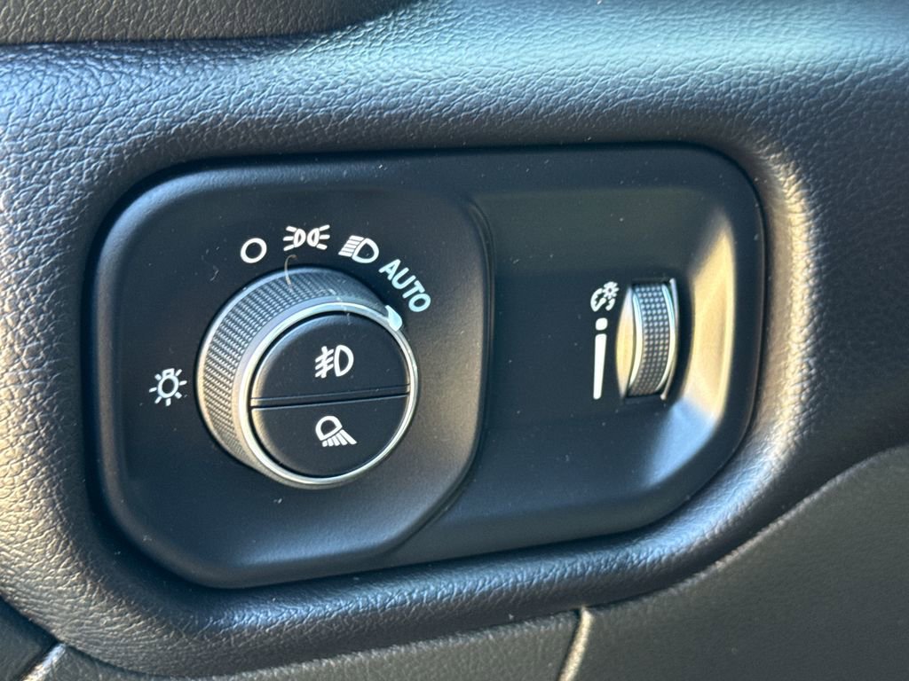 Used 2025 RAM 2500 Lone Star image 20