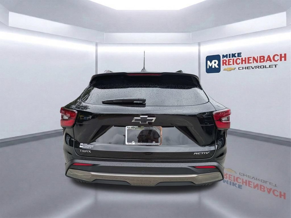 Used 2026 Chevrolet Trax ACTIV w/ Driver Confidence Package FWD image 5