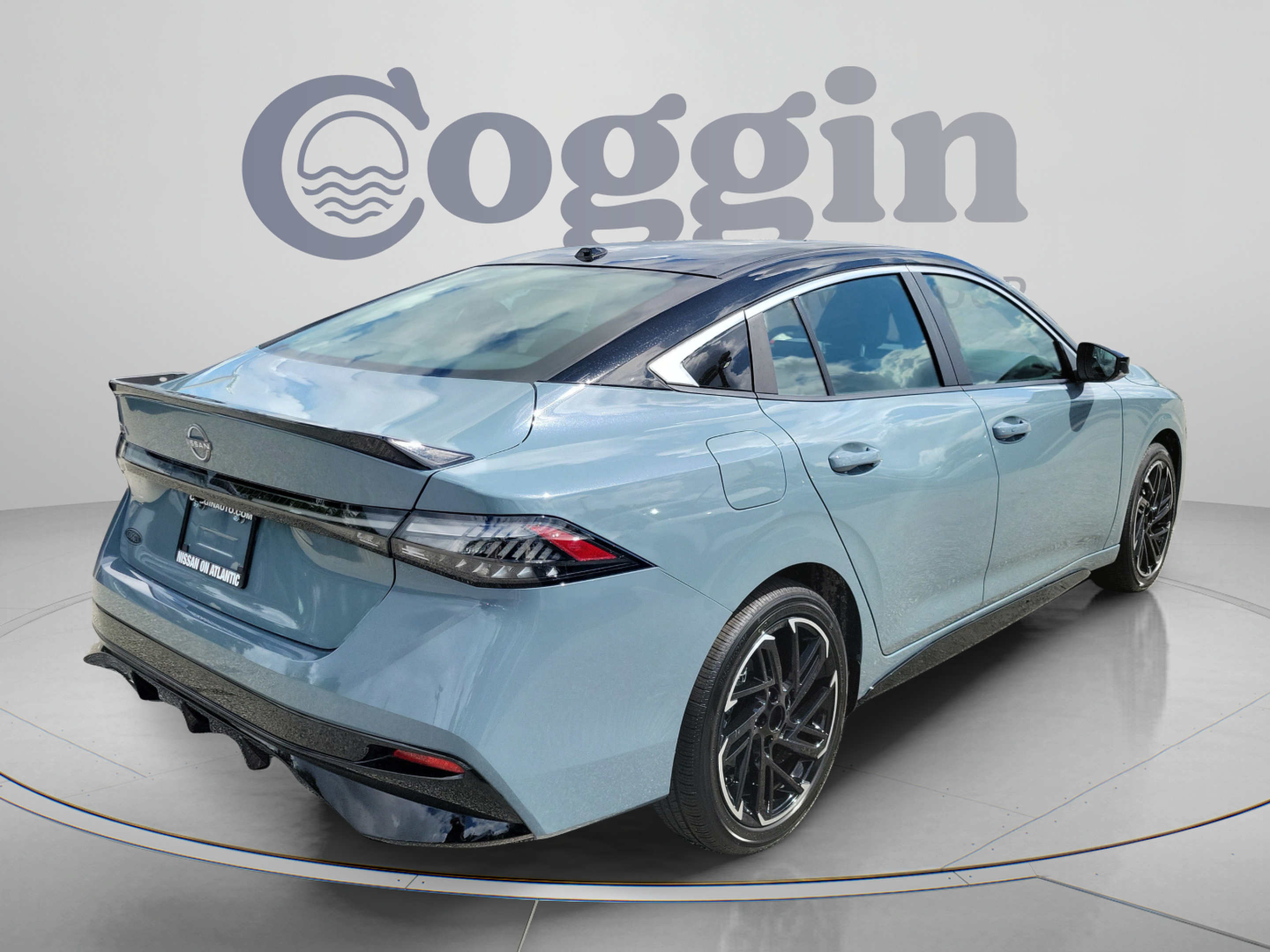 New 2027 Nissan Sentra SR w/ Floor Mat Package FWD image 5