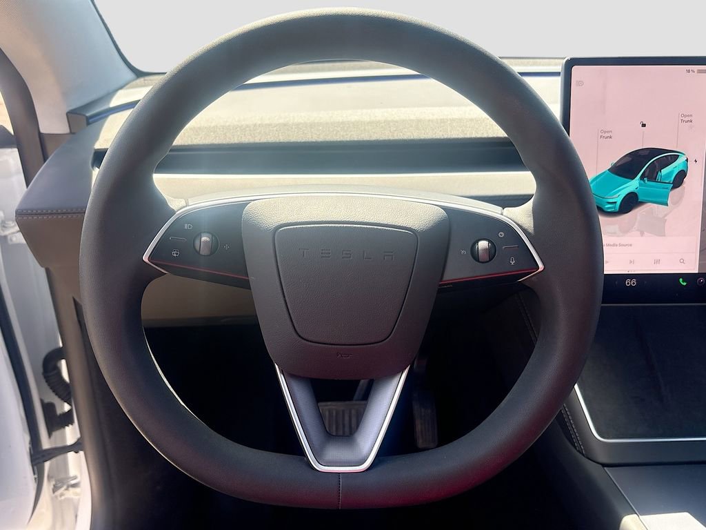 Used 2026 Tesla Model Y 2WD image 11