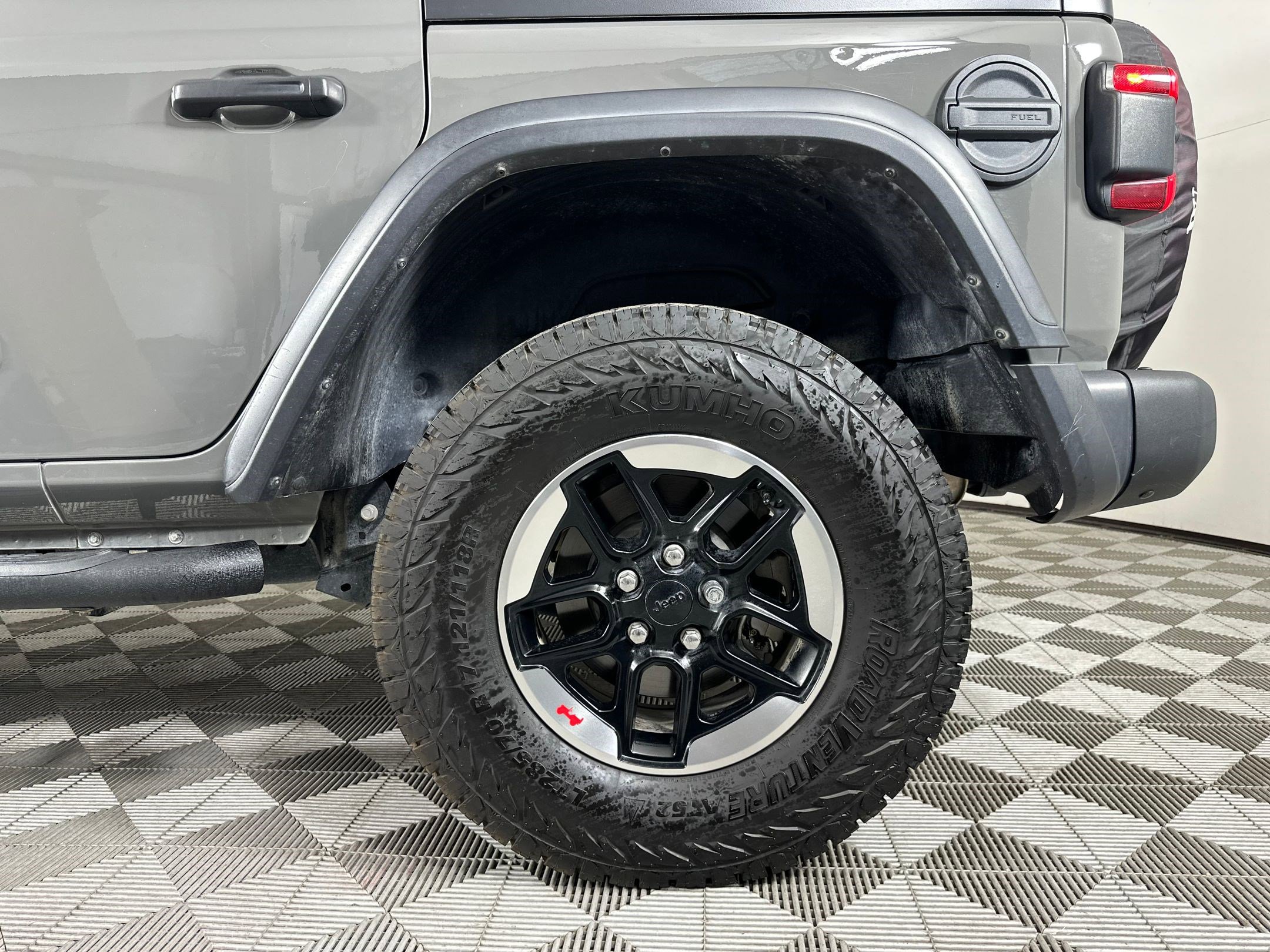 Used 2020 Jeep Wrangler Unlimited Rubicon w/ Dual Top Group image 27