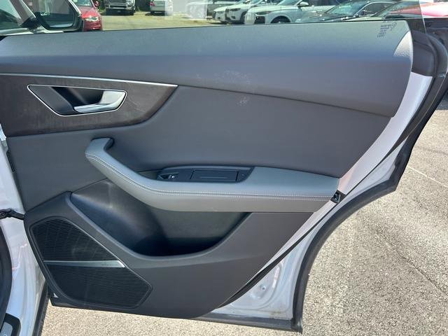 Used 2023 Audi Q8 Premium Plus w/ Premium Plus Package image 22