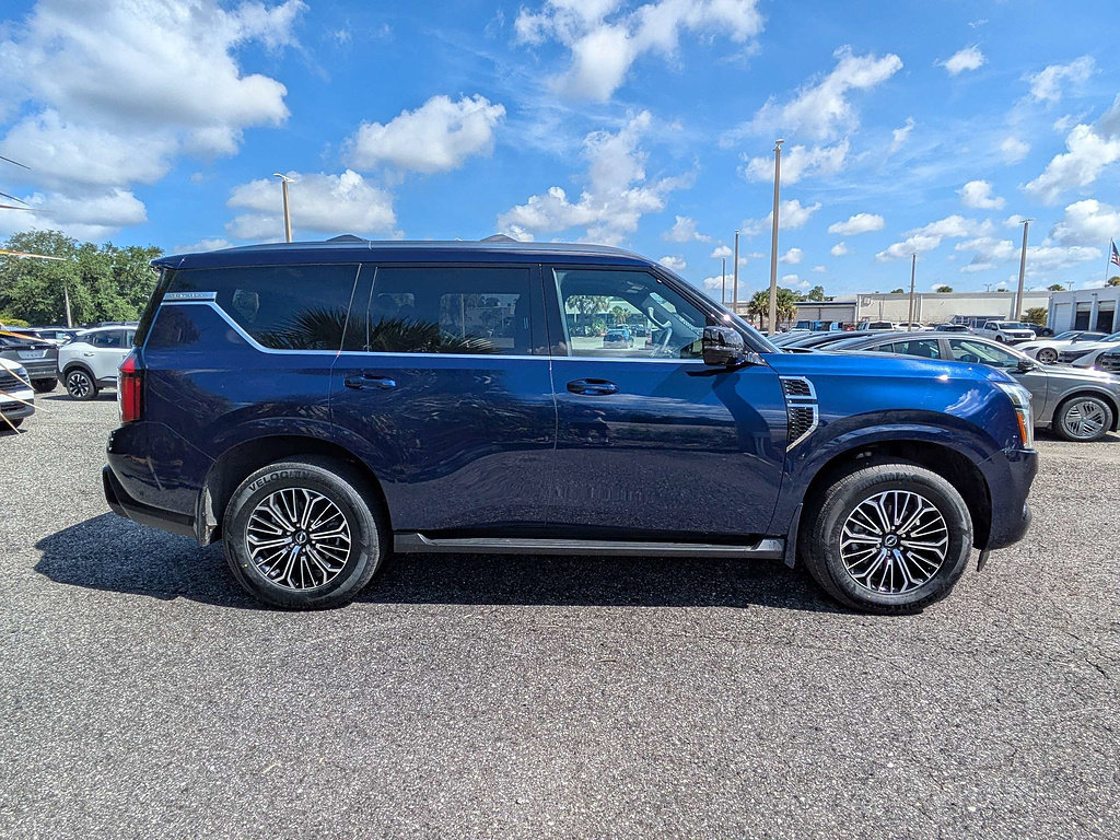 Used 2025 Nissan Armada Platinum w/ Convenience Package RWD image 2