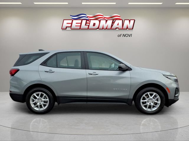 Used 2024 Chevrolet Equinox LS AWD/4WD image 7