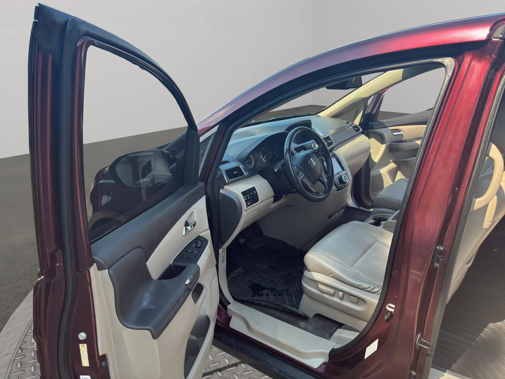 Used 2015 Honda Odyssey EX-L image 19