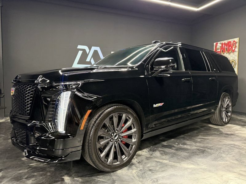 Used 2026 Cadillac Escalade ESV V