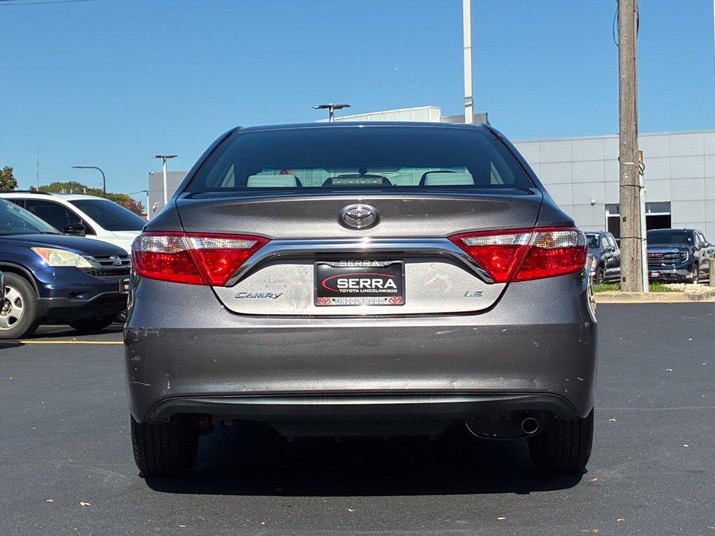 Used 2015 Toyota Camry LE FWD image 6