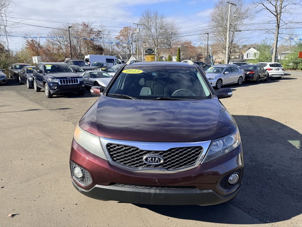 Used 2013 Kia Sorento LX w/ Convenience Pkg image 2