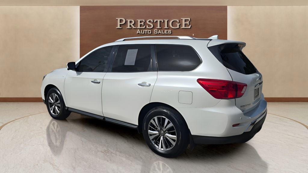 Used 2019 Nissan Pathfinder SL FWD image 17