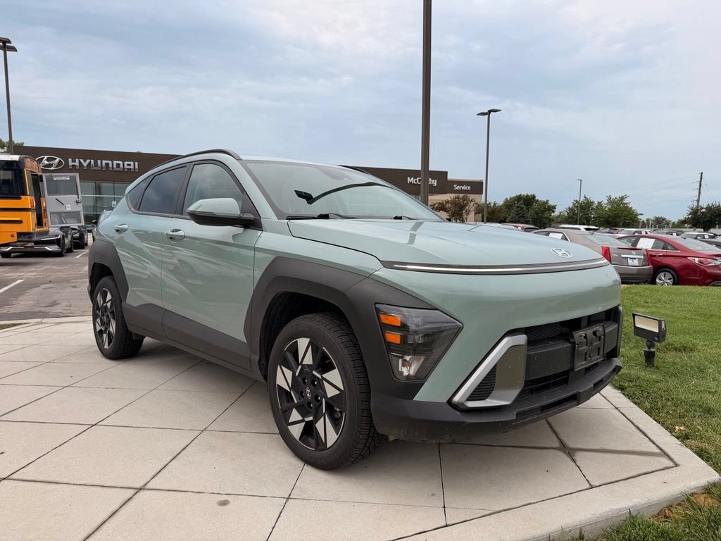 Used 2025 Hyundai Kona SEL AWD/4WD image 11
