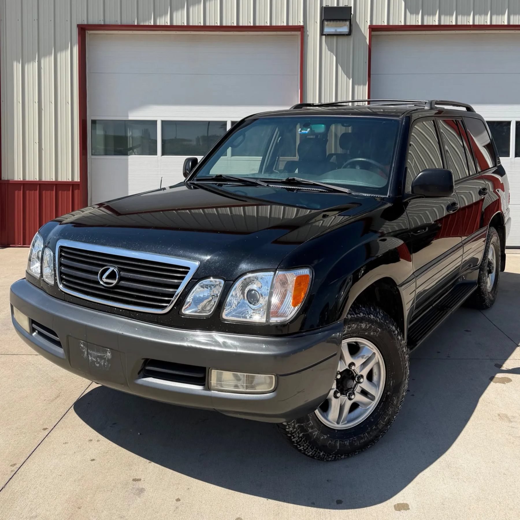 Used 1999 Lexus LX 470 4WD image 3