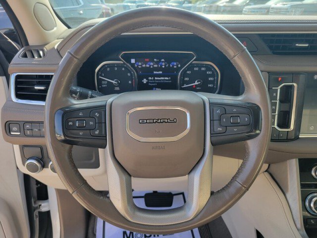 Used 2021 GMC Yukon XL Denali w/ Denali Premium Package RWD image 18