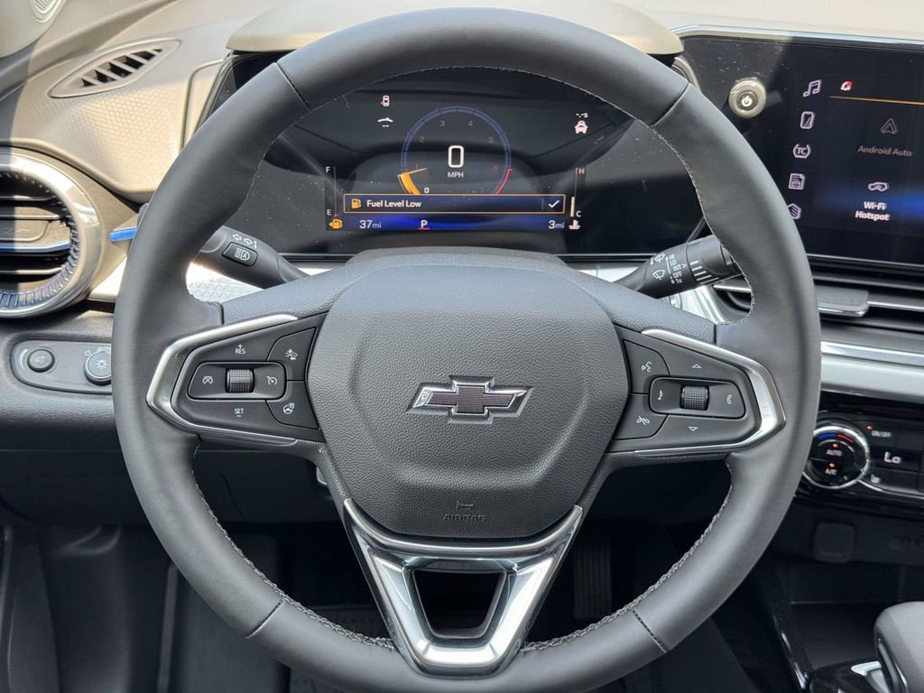 New 2026 Chevrolet Trax LT w/ Driver Confidence Package FWD image 11