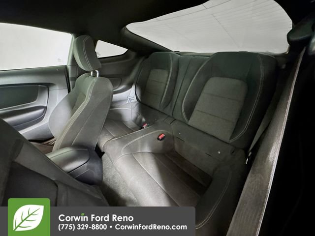 Used 2017 Ford Mustang Coupe image 23