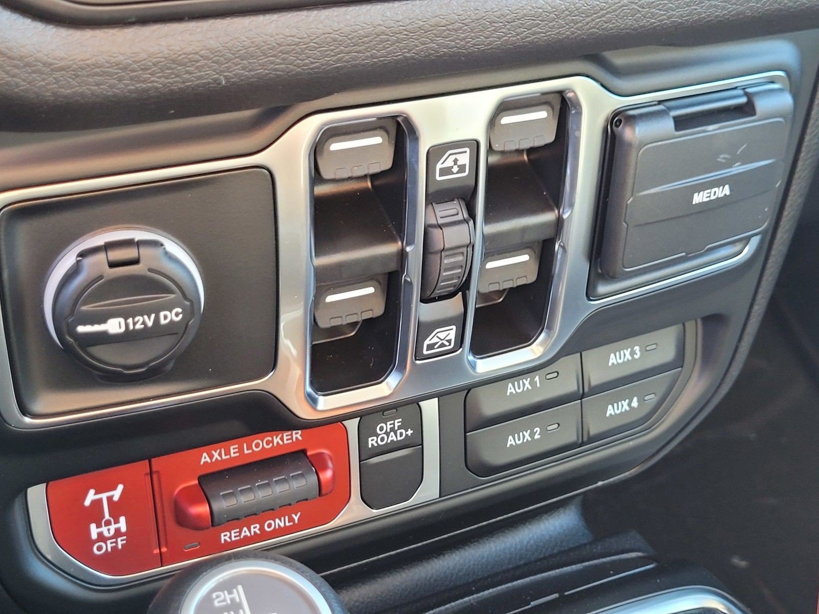 New 2026 Jeep Wrangler Unlimited Sport AWD/4WD image 18