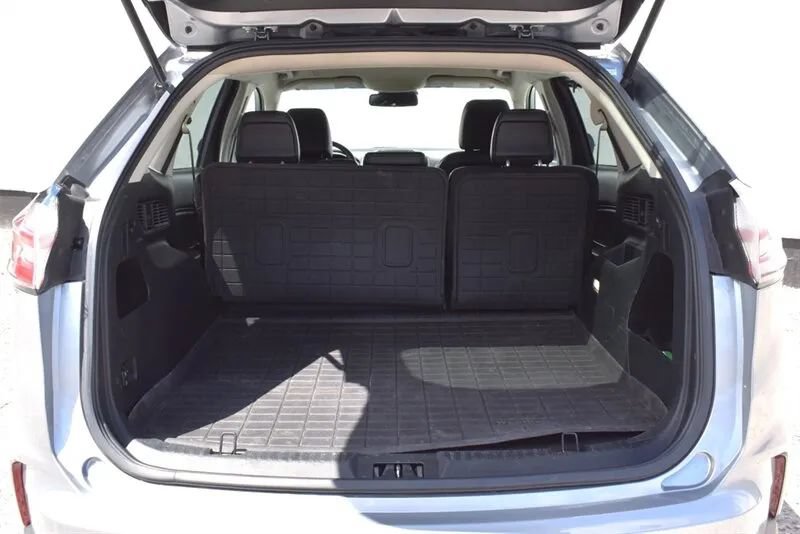 Used 2020 Ford Edge SEL AWD/4WD image 30