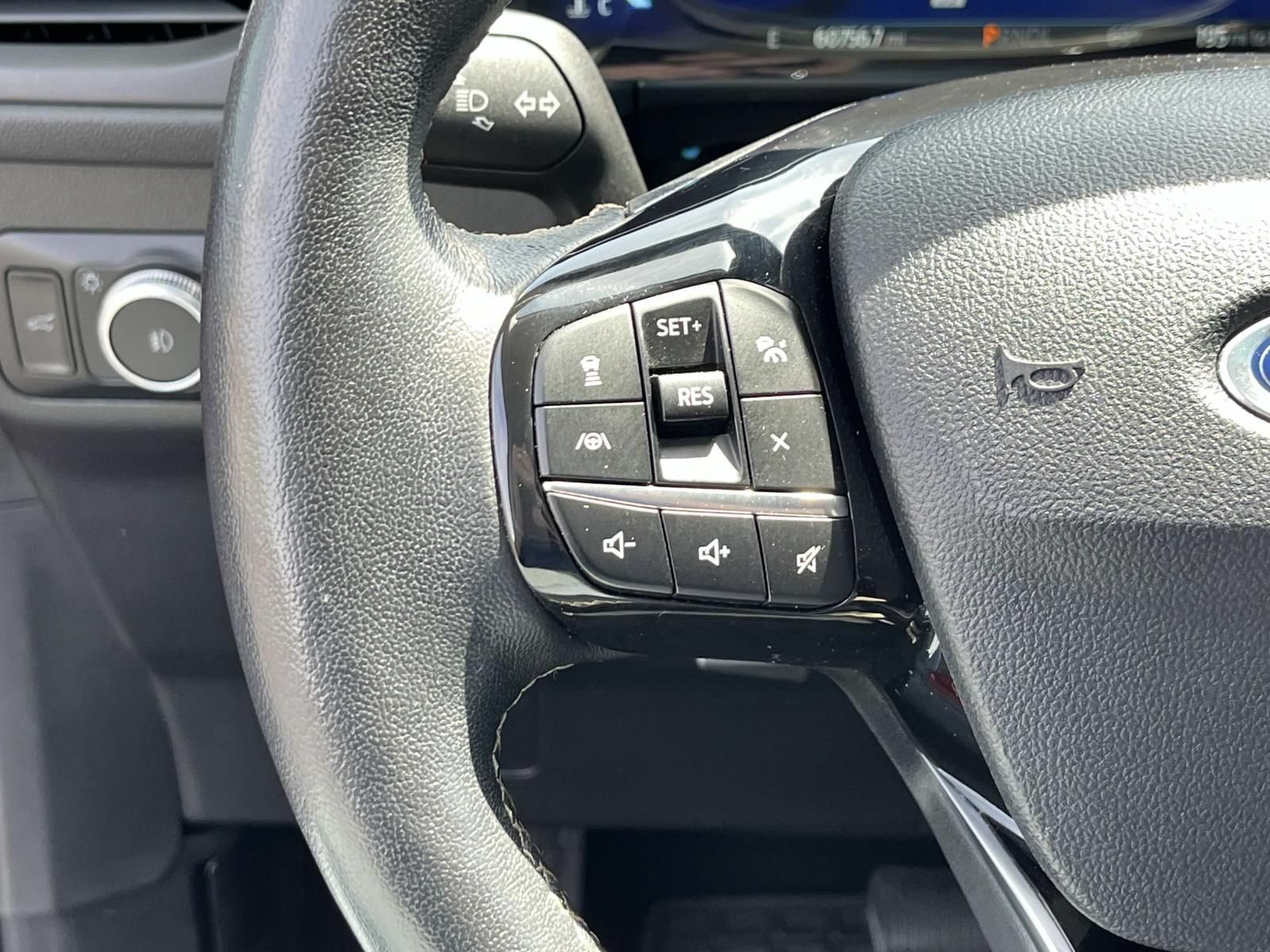 Used 2021 Ford Escape Titanium w/ Titanium Elite Package AWD/4WD image 31