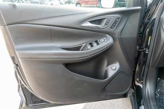 Used 2023 Buick Encore GX Essence w/ Experience Buick Package AWD/4WD image 18