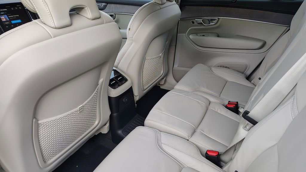 New 2026 Volvo XC90 T8 Ultra image 29
