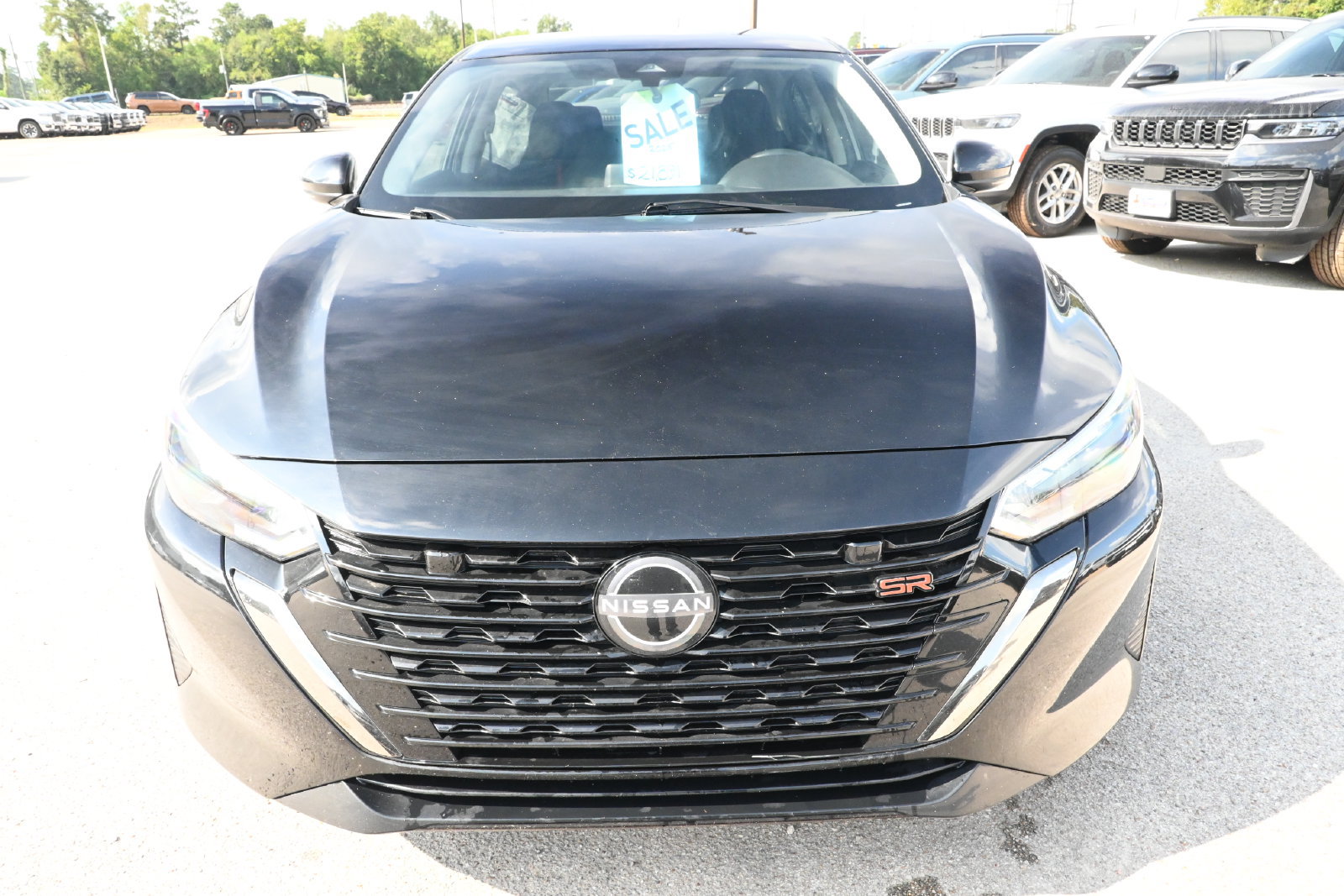 Used 2025 Nissan Sentra SR FWD image 6