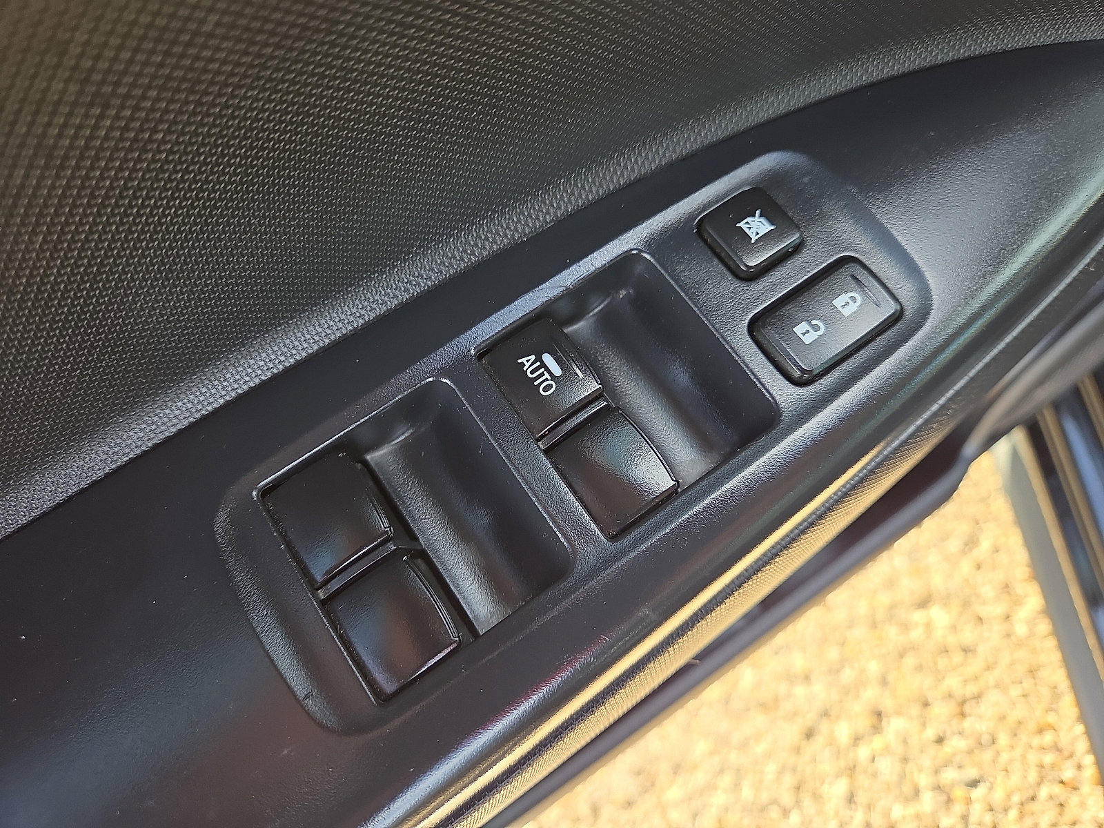 Used 2024 Mitsubishi Mirage LE image 11