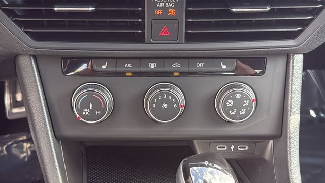 Used 2024 Volkswagen Jetta Sport FWD image 24
