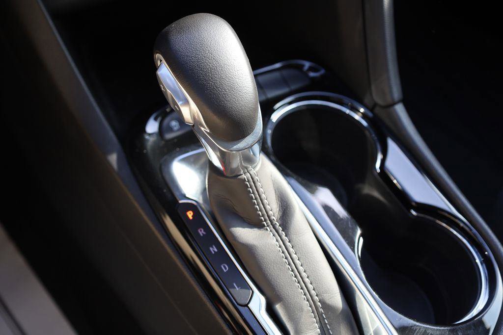 Used 2022 Buick Encore GX Select image 28