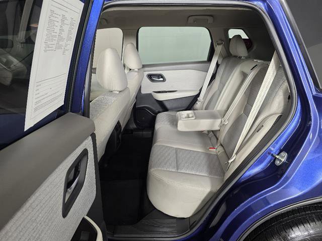 Used 2023 Nissan Rogue SV AWD/4WD image 22