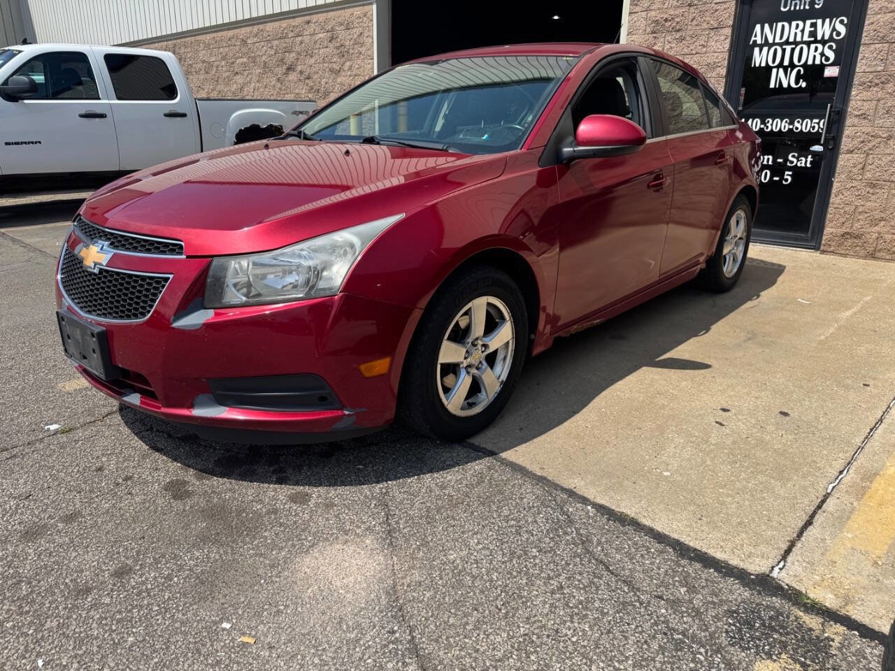 Used 2011 Chevrolet Cruze LT image 2
