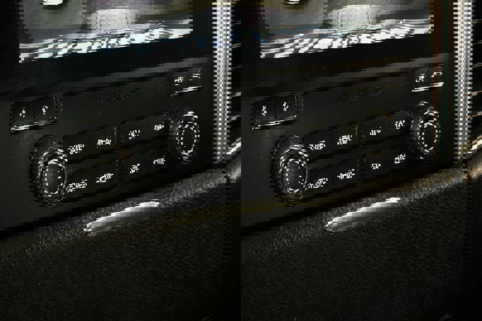 Used 2018 Porsche Macan image 19