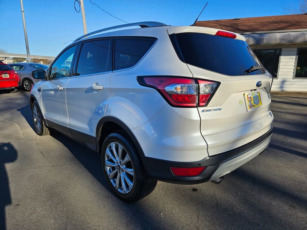 Used 2017 Ford Escape Titanium FWD image 7