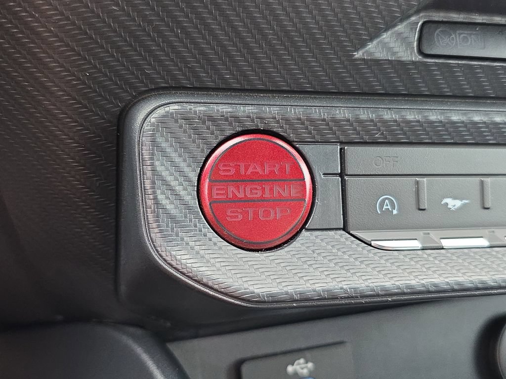 Used 2025 Ford Mustang Premium RWD image 25