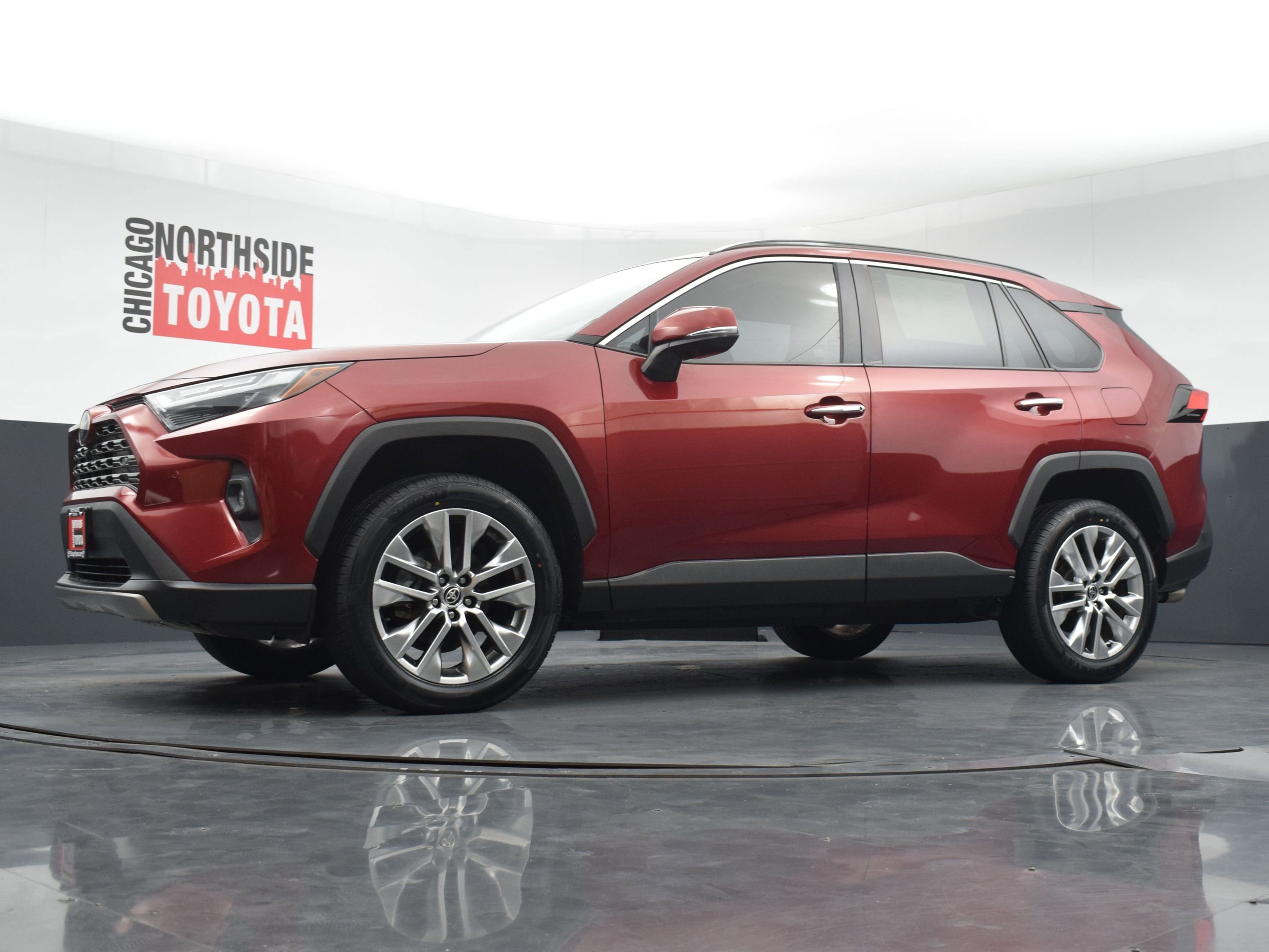 Used 2022 Toyota RAV4 Limited AWD/4WD image 34