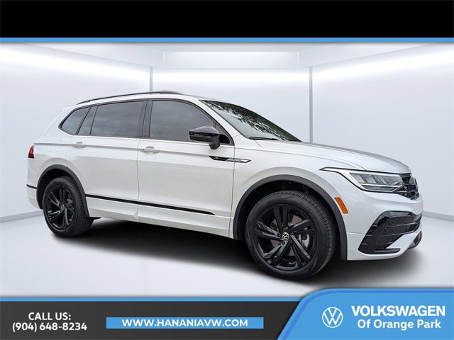 Certified 2024 Volkswagen Tiguan SE R-Line