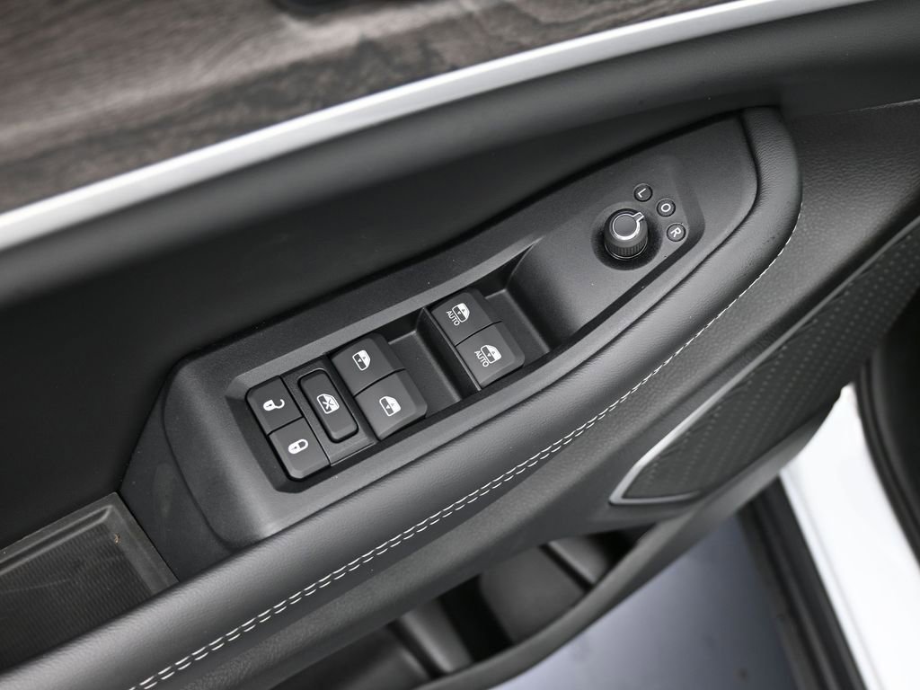 New 2026 Jeep Grand Cherokee Limited w/ Limited Altitude Package RWD image 18