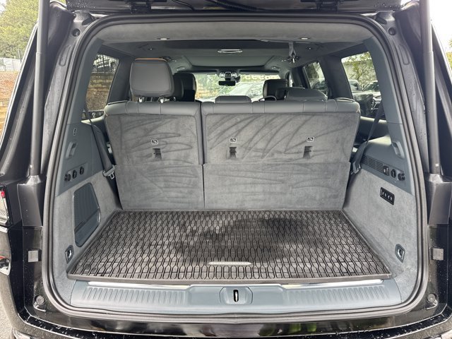Used 2024 Jeep Grand Wagoneer Series III w/ Rear Seat Video Group 1 AWD/4WD image 19
