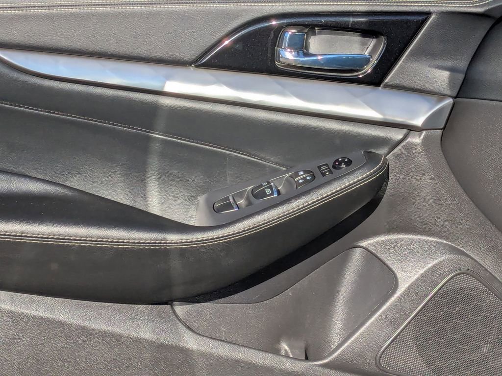 Used 2023 Nissan Maxima SV w/ Floor Mat Group image 11