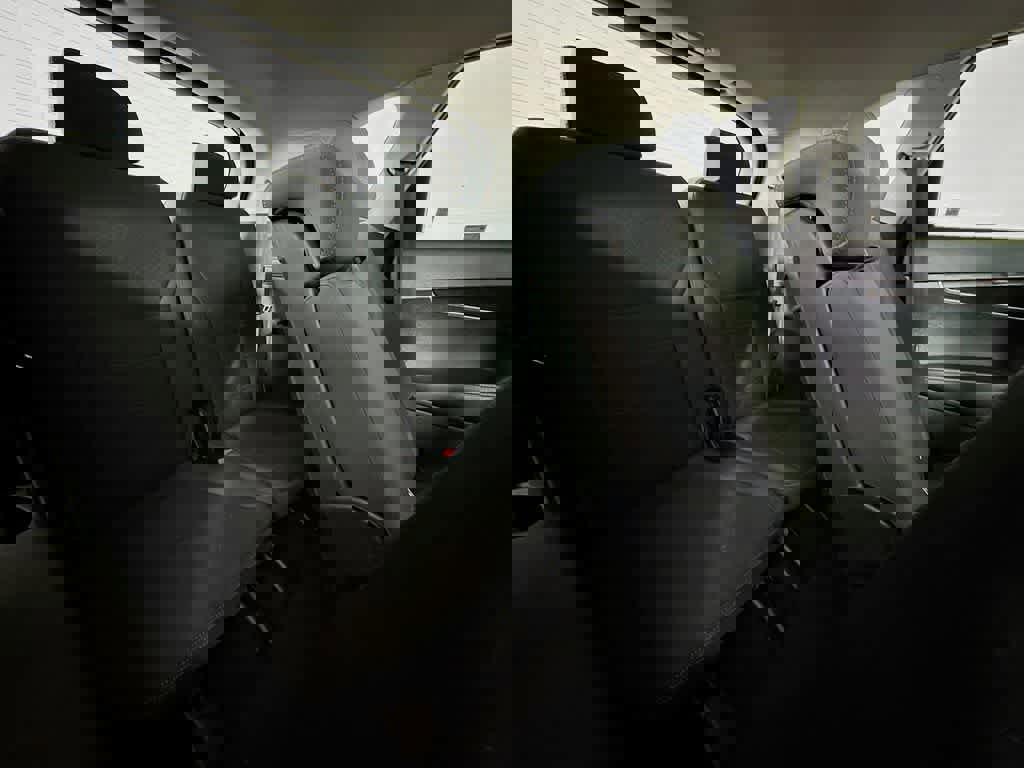 Used 2016 Kia Sorento LX image 32