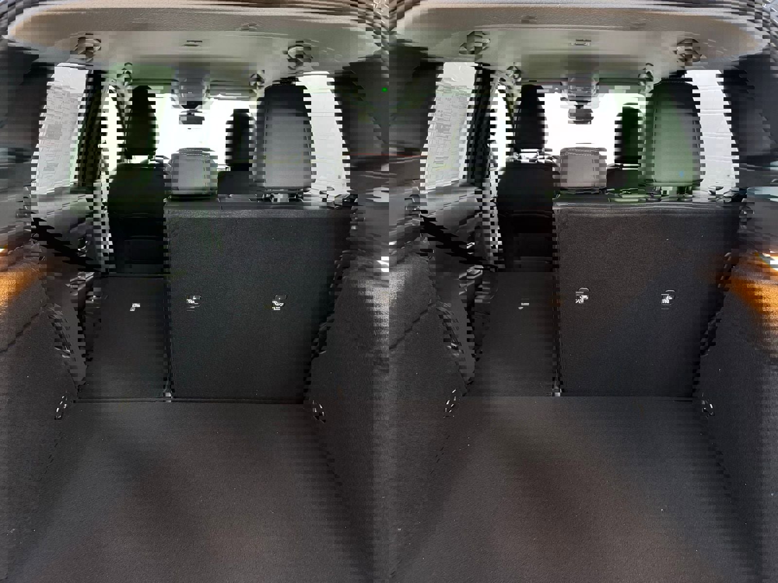 New 2026 Nissan Kicks SR w/ Cold Weather Package image 34