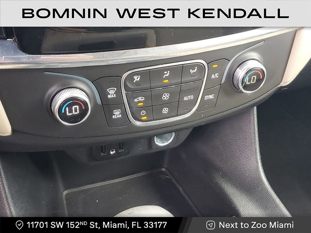 Used 2023 Chevrolet Traverse LS image 26