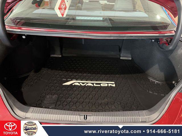 Certified 2019 Toyota Avalon Limited image 19