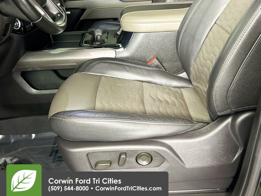 Used 2024 Chevrolet Silverado 2500 ZR2 w/ Technology Package image 22