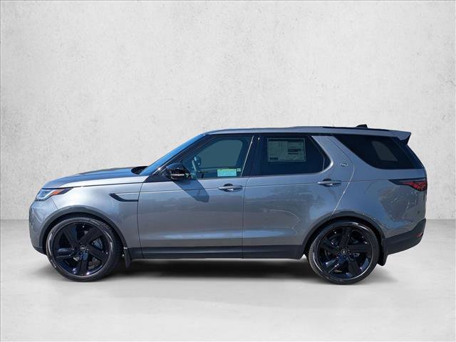 New 2026 Land Rover Discovery S image 5