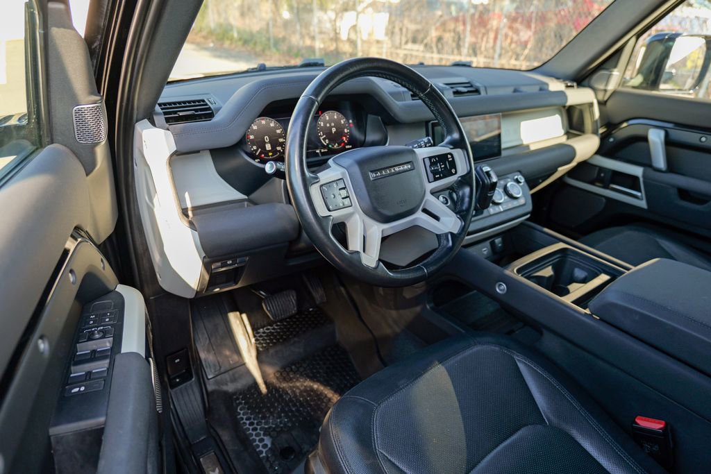 Used 2023 Land Rover Defender 110 X-Dynamic SE AWD/4WD image 16